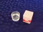 Hefe-/Germmaske gegen böse rote Pickelmännchen