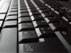 Computertastatur reinigen