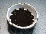 Mit Kaffee gibts gestanklose Aschenbecher
