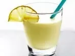 Likör 43 mit Orangensaft und Milch