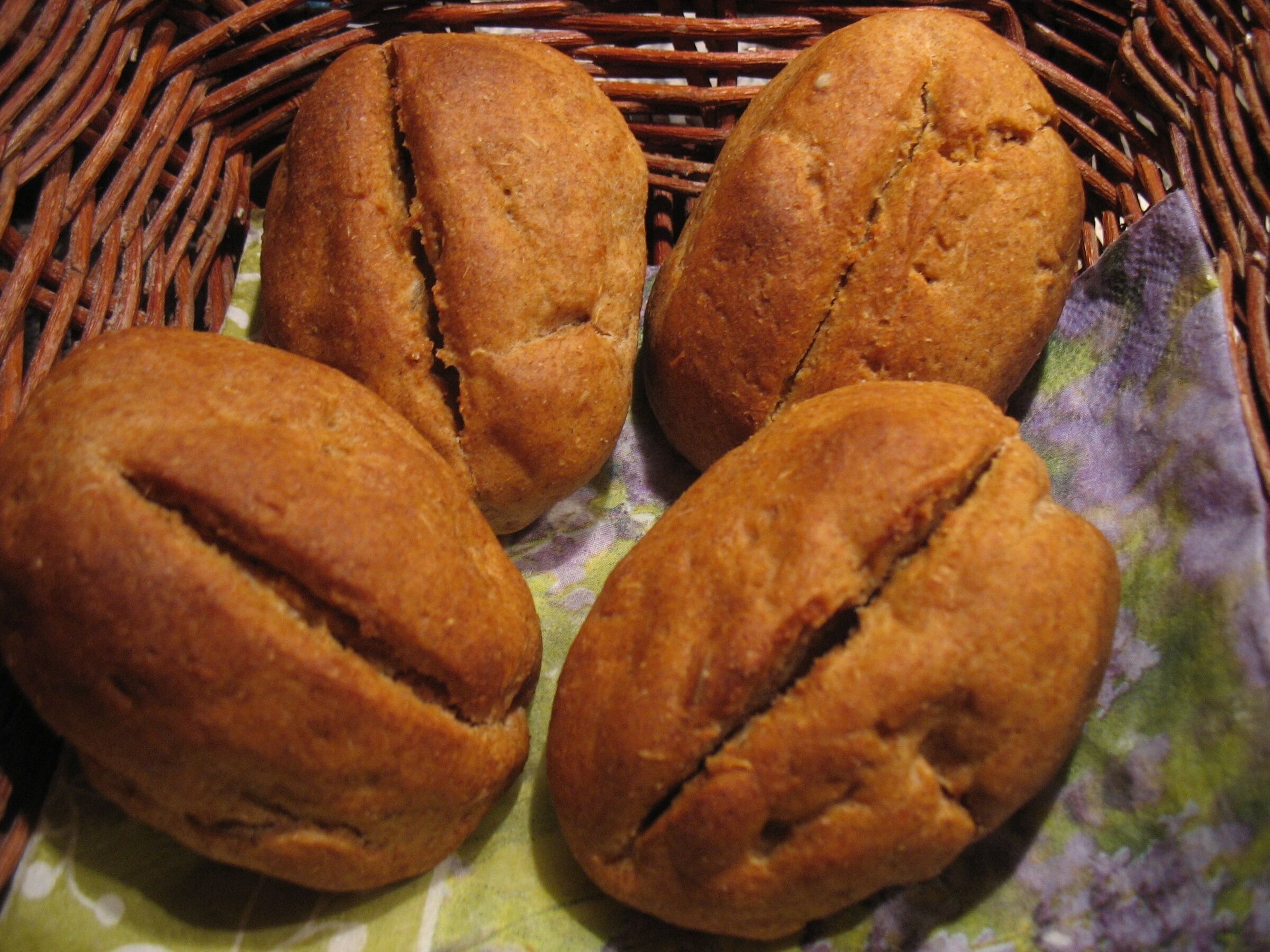 Rezept: Vollkorn-Quark-Brötchen mit Sonnenblumenkernen | Frag Mutti