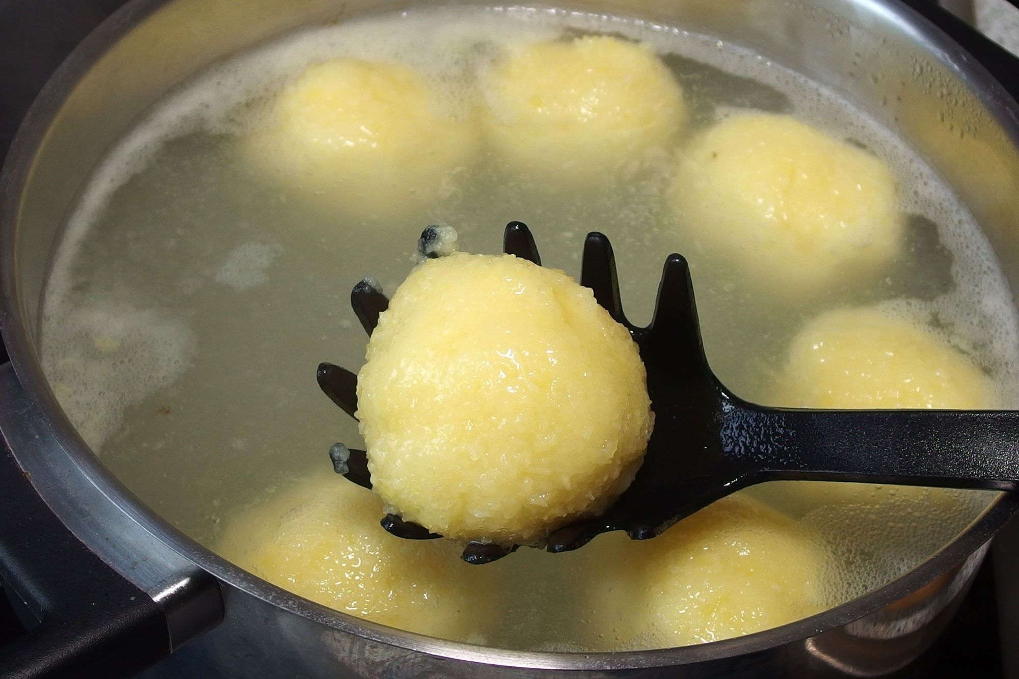 Rezept Kartoffelklöße mal ganz einfach Frag Mutti Rezept Kartoffelklöße mal ganz einfach Frag Mutti