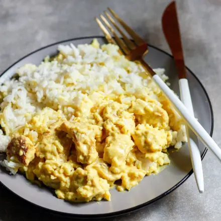 Einfaches geschnetzeltes Pfirsich-Hähnchen