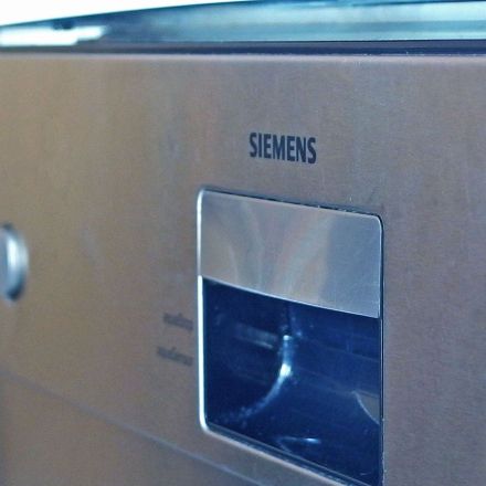 Edelstahl in der Küche ohne Fingerabdrücke