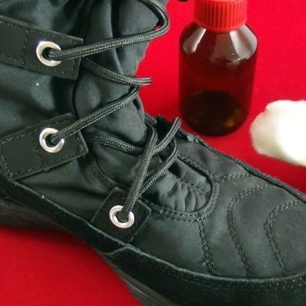 Alkohol gegen drückende Schuhe - Schuhe weiten