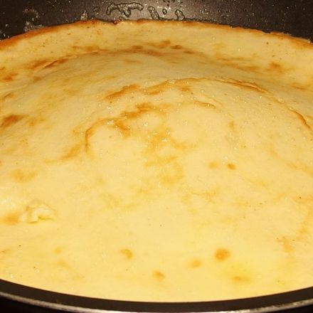 Ein pikanter und ein süßer Pfannkuchen