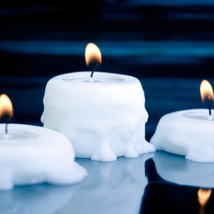 Wachs von Glastisch entfernen