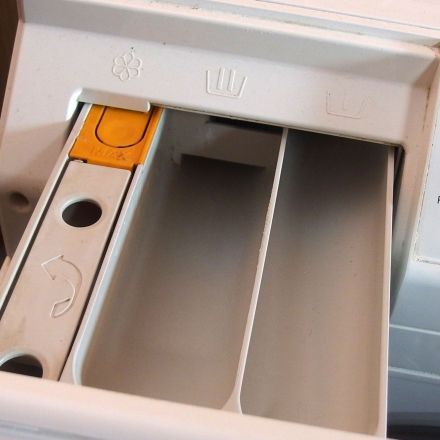 Waschmittelschublade reinigen