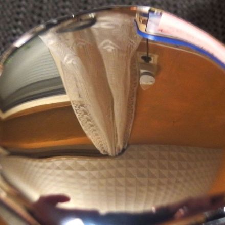 Fingerabdrücke und Flecken auf Edelstahl