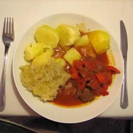 Gulasch "ähnlich ungarische Art"