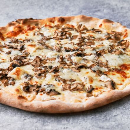 Pizzateig im Brotbackautomaten herstellen