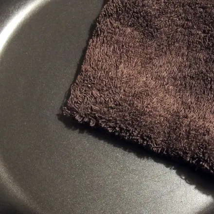 Beschichtete Pfanne blitzschnell reinigen