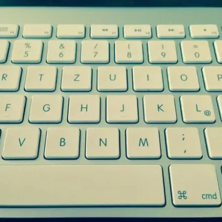 PC-Tastatur reinigen ohne Flüssigkeiten