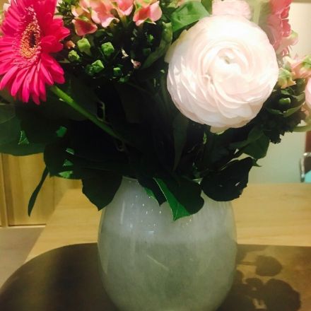 Klares Blumenwasser - lange Haltbarkeit für Blumen