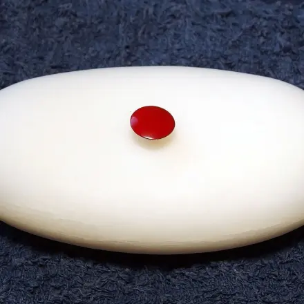 Reißzwecken problemlos in hartes Holz drücken