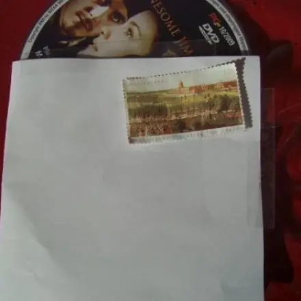 Beim CD/DVD-Versand Porto sparen