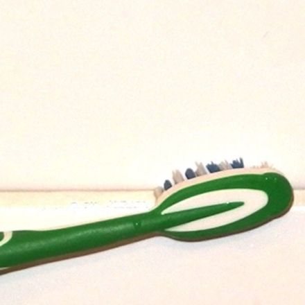 Mit Backpulver gegen verdreckte Fugen