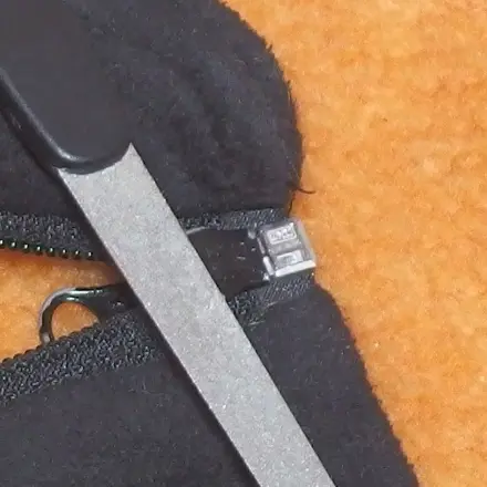 Kratzende Reißverschlüsse