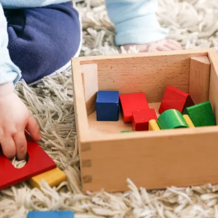 Kinderzimmer aufräumen mit klaren Anweisungen