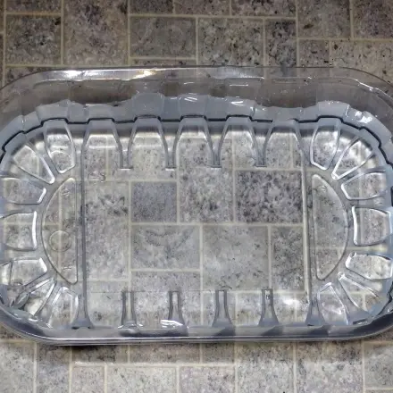 Karottenverpackung als Trinknapf