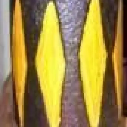 Eine uralte Blumenvase in eine neue modische verwandeln