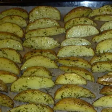 Wedges (Kartoffelecken) aus dem Backofen
