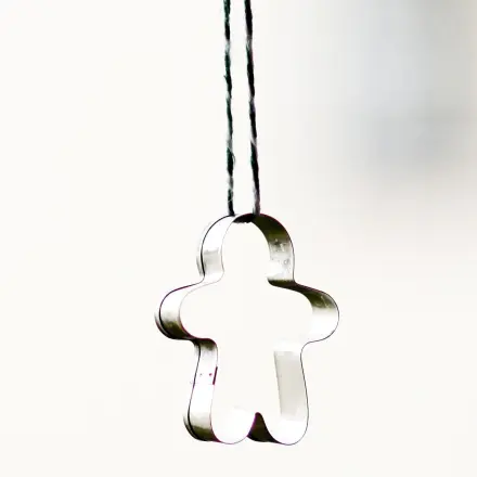 Weihnachtliche Deko fürs Küchenfenster