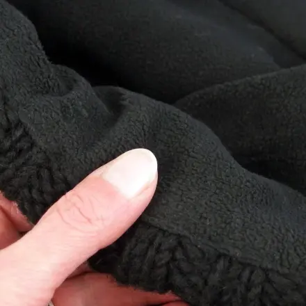 Füttern einer gehäkelten Mütze