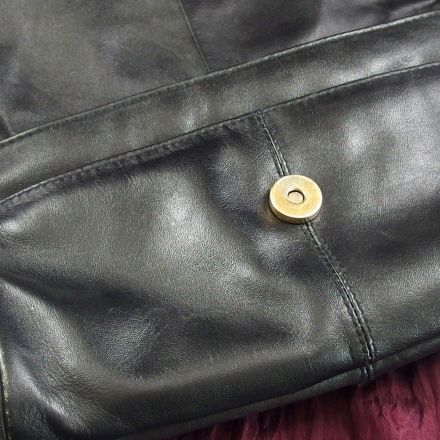 Lederschuhe oder Ledertasche einfach färben