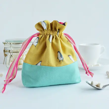 Stoffsäckchen statt Geschenkpapier