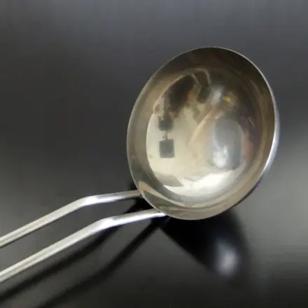 So bekommt man einfach eine Urinprobe vom Hund für den Tierarzt