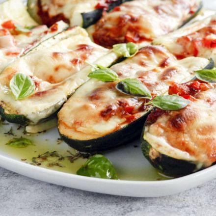 Zucchini überbacken aus der Mikrowelle - 10-Minuten-Gericht