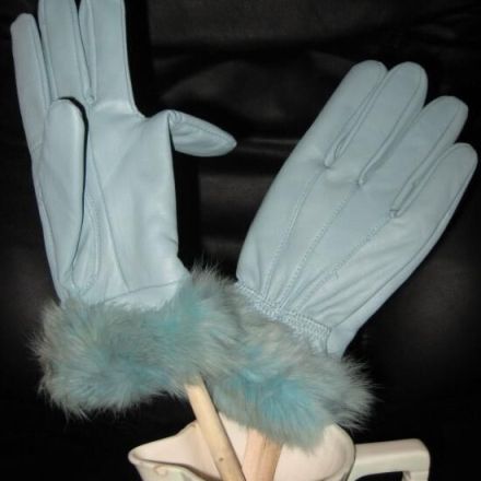 Lederhandschuhe aus glattem Leder waschen