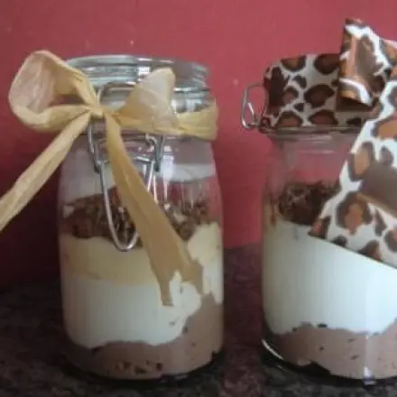 Dessert dekorativ servieren