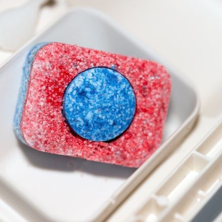 Geschirrspültabs mit in die Waschmaschine