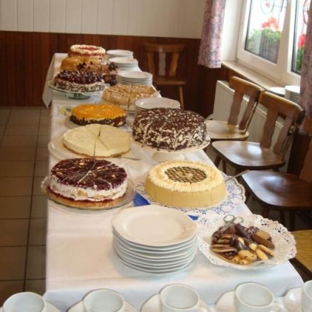 Eiskaffee-Sahnetorte