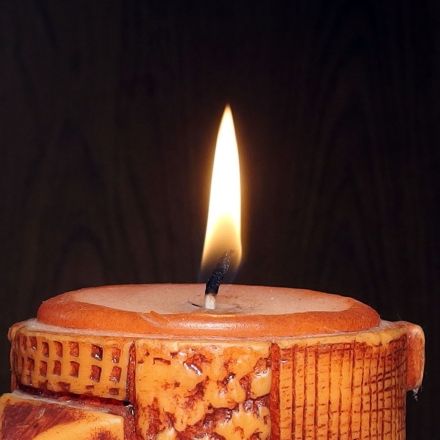 Kerzenwachs entfernen