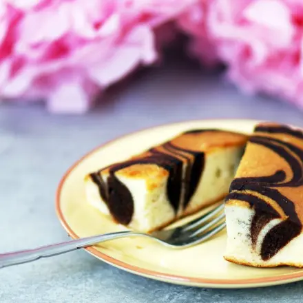 Marmorkuchen mit Nougat und Amaretto