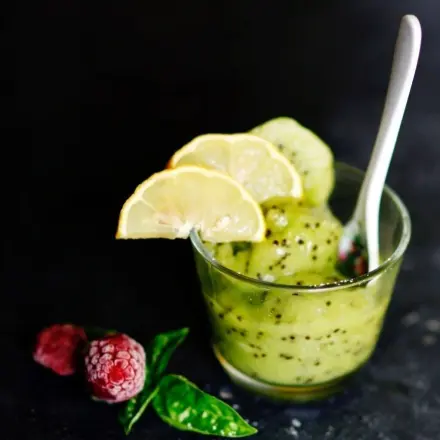 Erfrischendes Kiwi-Limonen-Sorbet für die Festtage - gut vorzubereiten