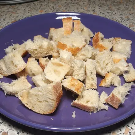 Altbackenes Brot sinnvoll verwenden