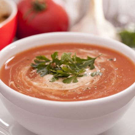 Tomatensuppe aus der Provence mit Frischkäse - cremig & aromatisch