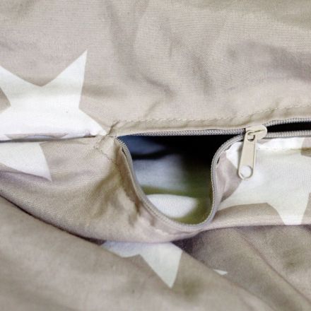 Reißverschluss vom Bettbezug kaputt? Klettband annähen