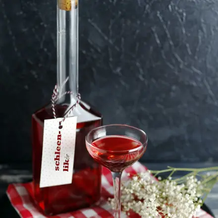 Schlehen-Likör