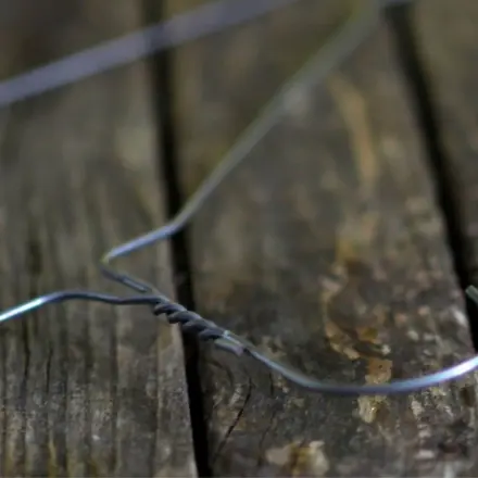 Antenne aus Draht - Drahtbügel