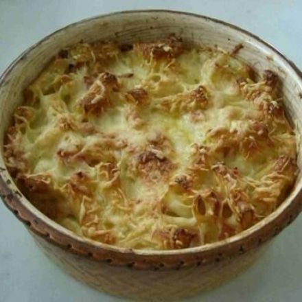 Herzhafter Nudelauflauf mit Schinken
