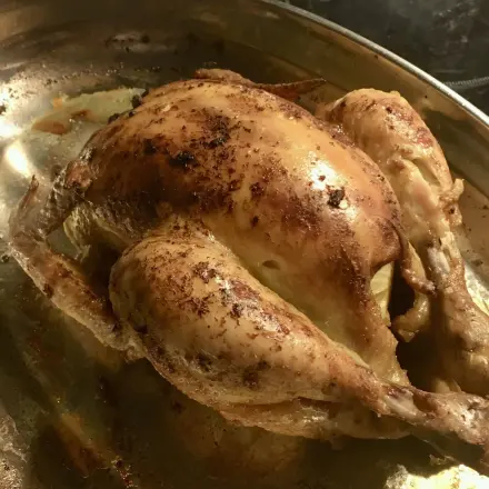 Knusperhuhn macht sich fast allein - bei 130 Grad im Backofen