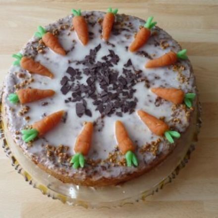 Möhrentorte/Kuchen ohne Mehl- oder Fettzugabe - Osterkuchen