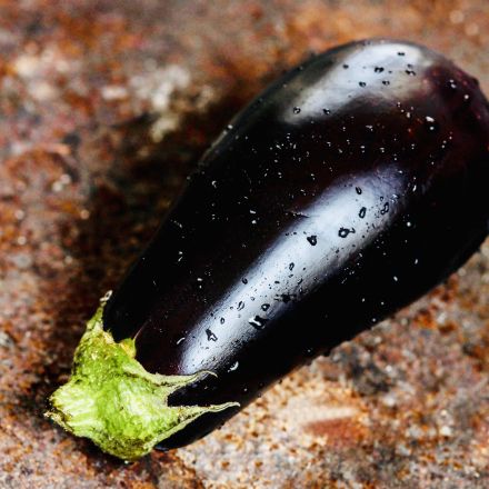 Sonnenbrand lindern: mit geraspelter Aubergine und Joghurt