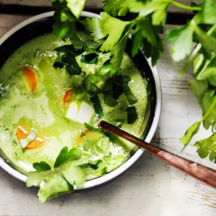 Petersilienwurzelsuppe - aromatisch & würzig