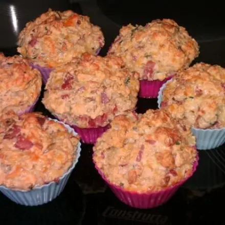 Kartoffel-Käse-Salami-Muffins